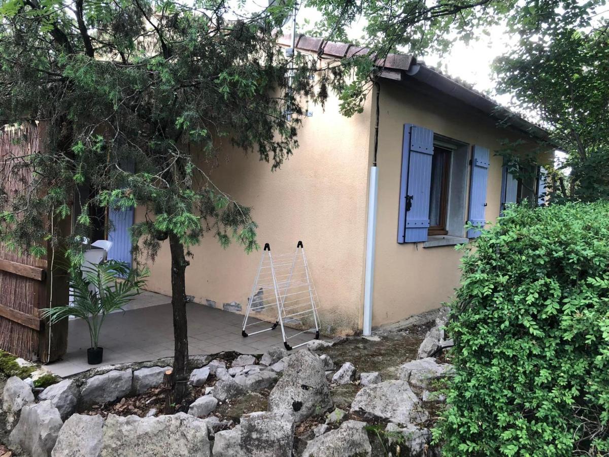 Hotel Les Persedes Lavilledieu  المظهر الخارجي الصورة