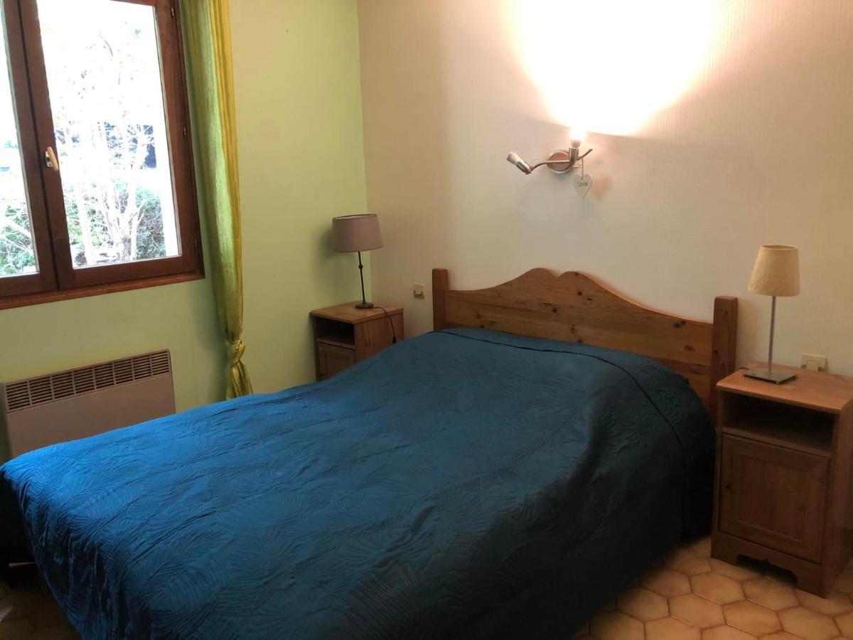 Hotel Les Persedes Lavilledieu  المظهر الخارجي الصورة