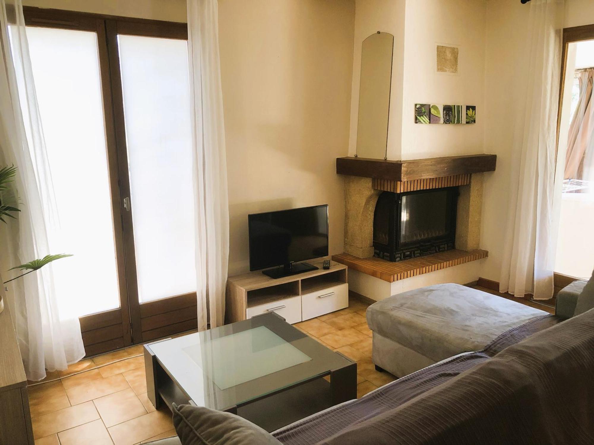 Hotel Les Persedes Lavilledieu  المظهر الخارجي الصورة