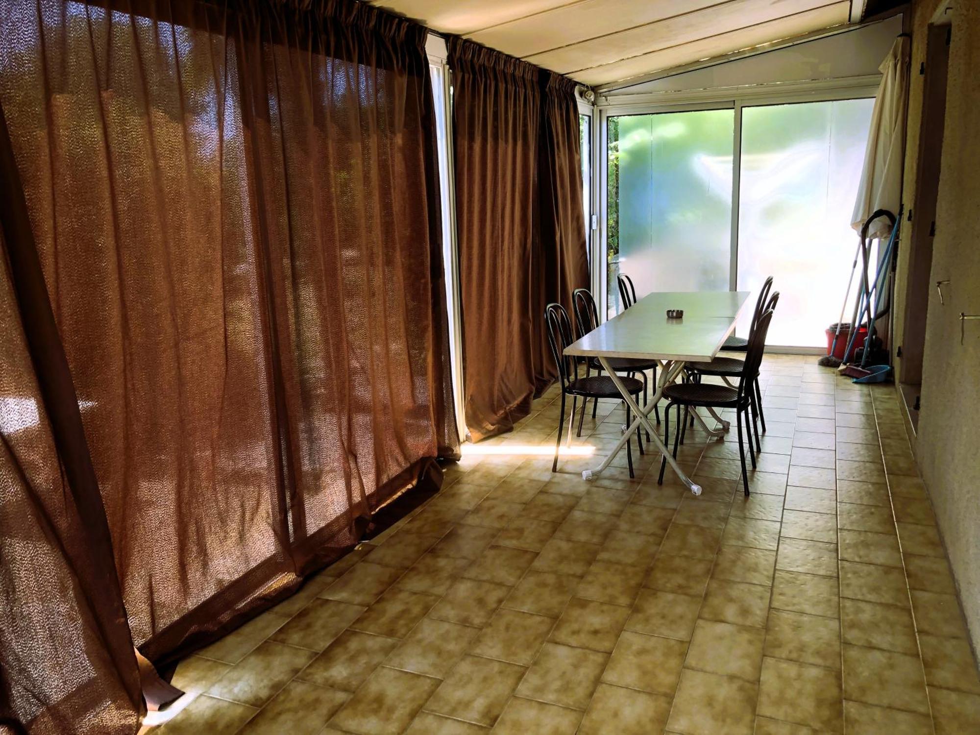Hotel Les Persedes Lavilledieu  المظهر الخارجي الصورة