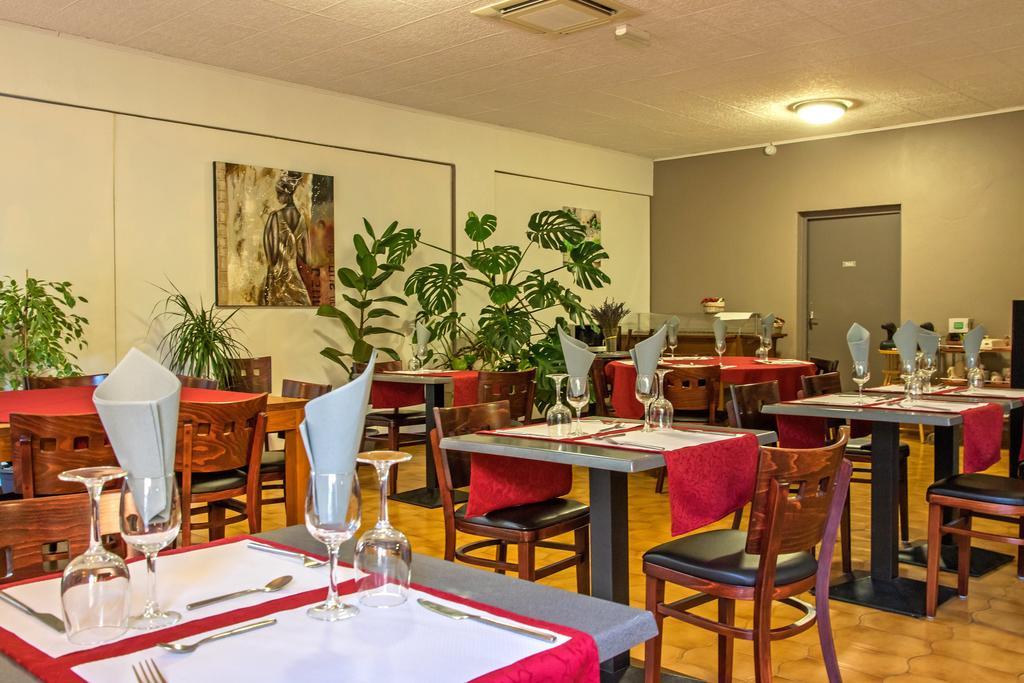 Hotel Les Persedes Lavilledieu  المظهر الخارجي الصورة