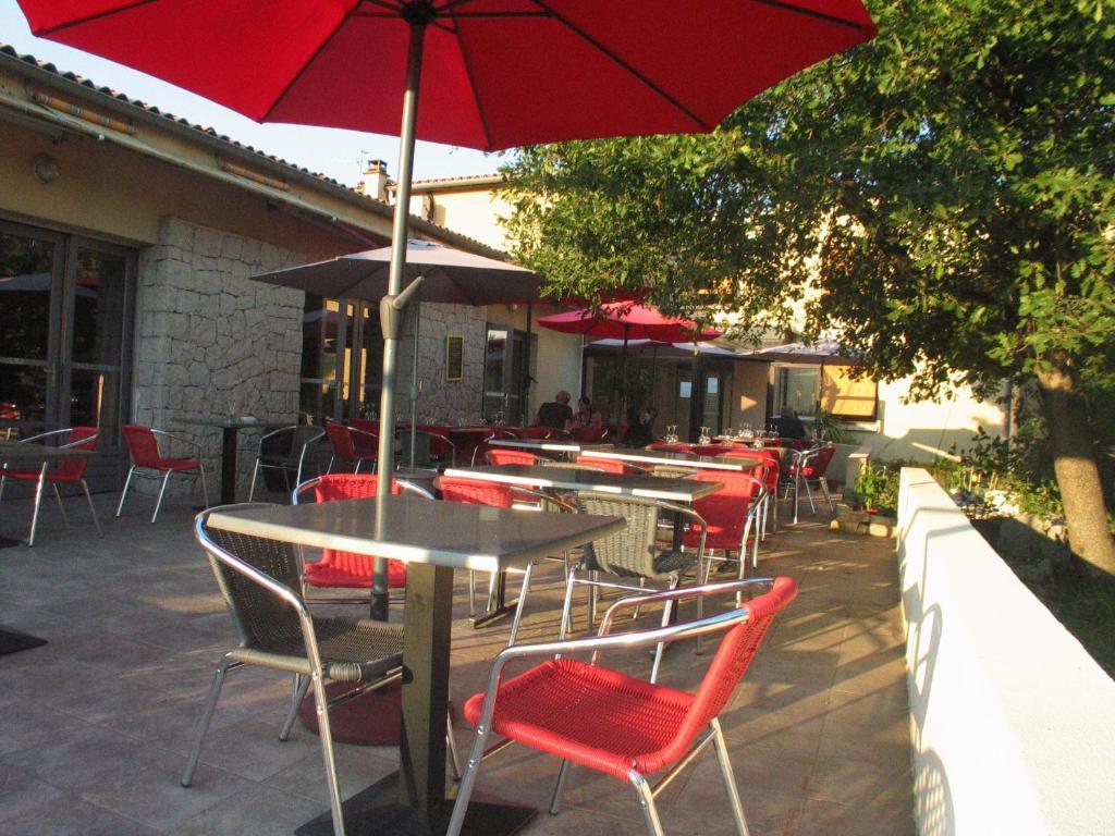 Hotel Les Persedes Lavilledieu  المظهر الخارجي الصورة