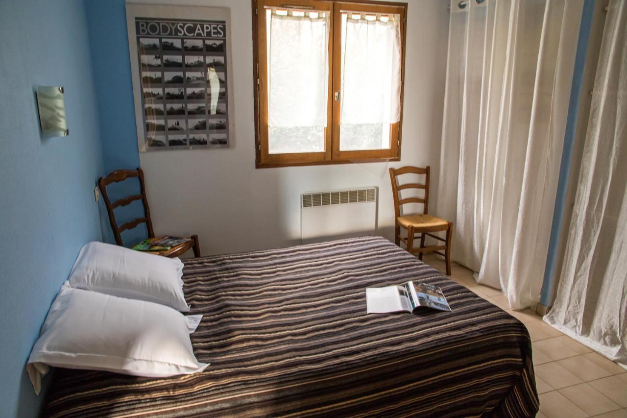 Hotel Les Persedes Lavilledieu  المظهر الخارجي الصورة
