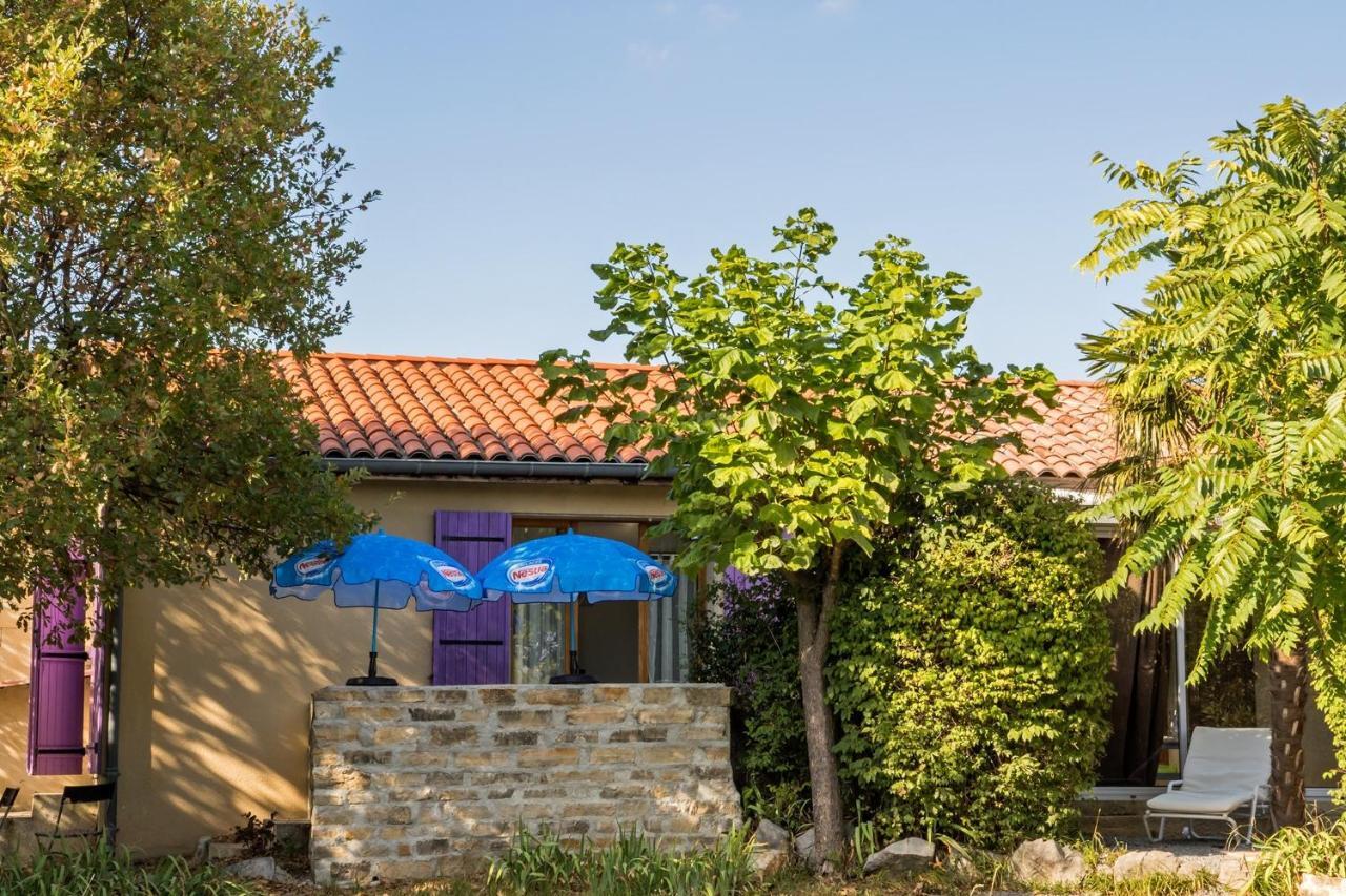 Hotel Les Persedes Lavilledieu  المظهر الخارجي الصورة